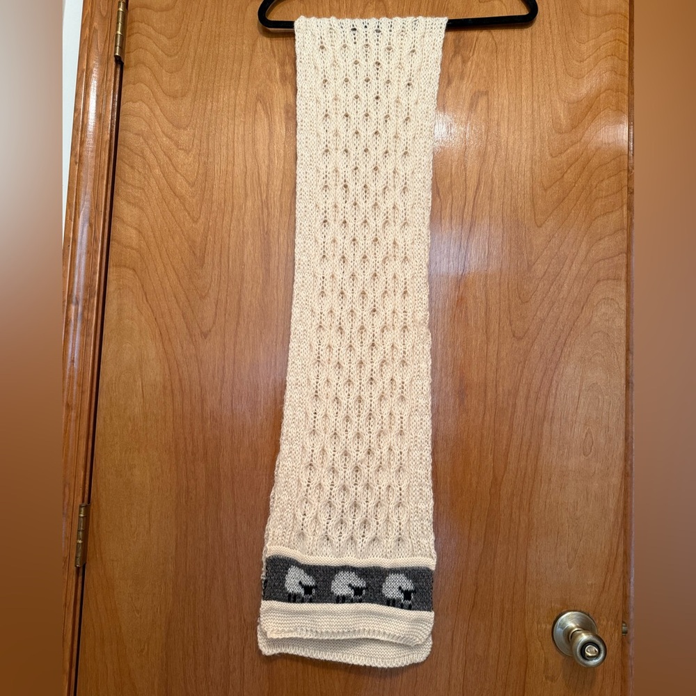 Cream Wool Knit Scarf with Lamb Design
